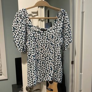 Mix by 41 Hawthorn. Caitlyn Flutter Sleeve Top. Teal Green. Size: L